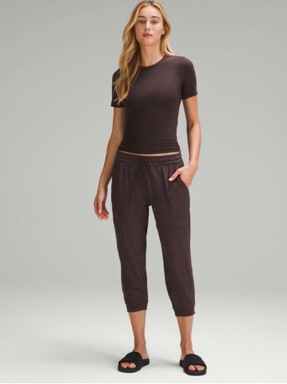 new condition Lululemon Soft Jersey Classic-Fit Cropped Jogger size 14